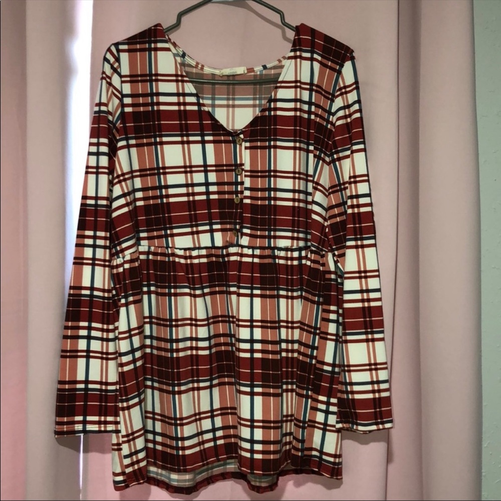 Plaid top